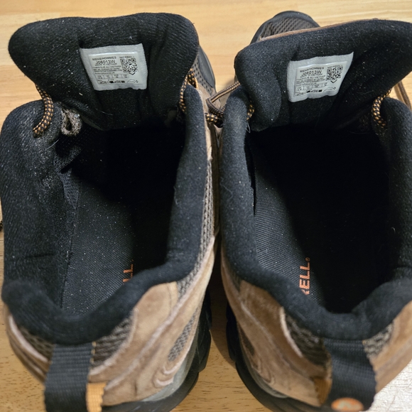 Merrell Men's Brown and Black Athletic Shoes - Picture 4 of 6